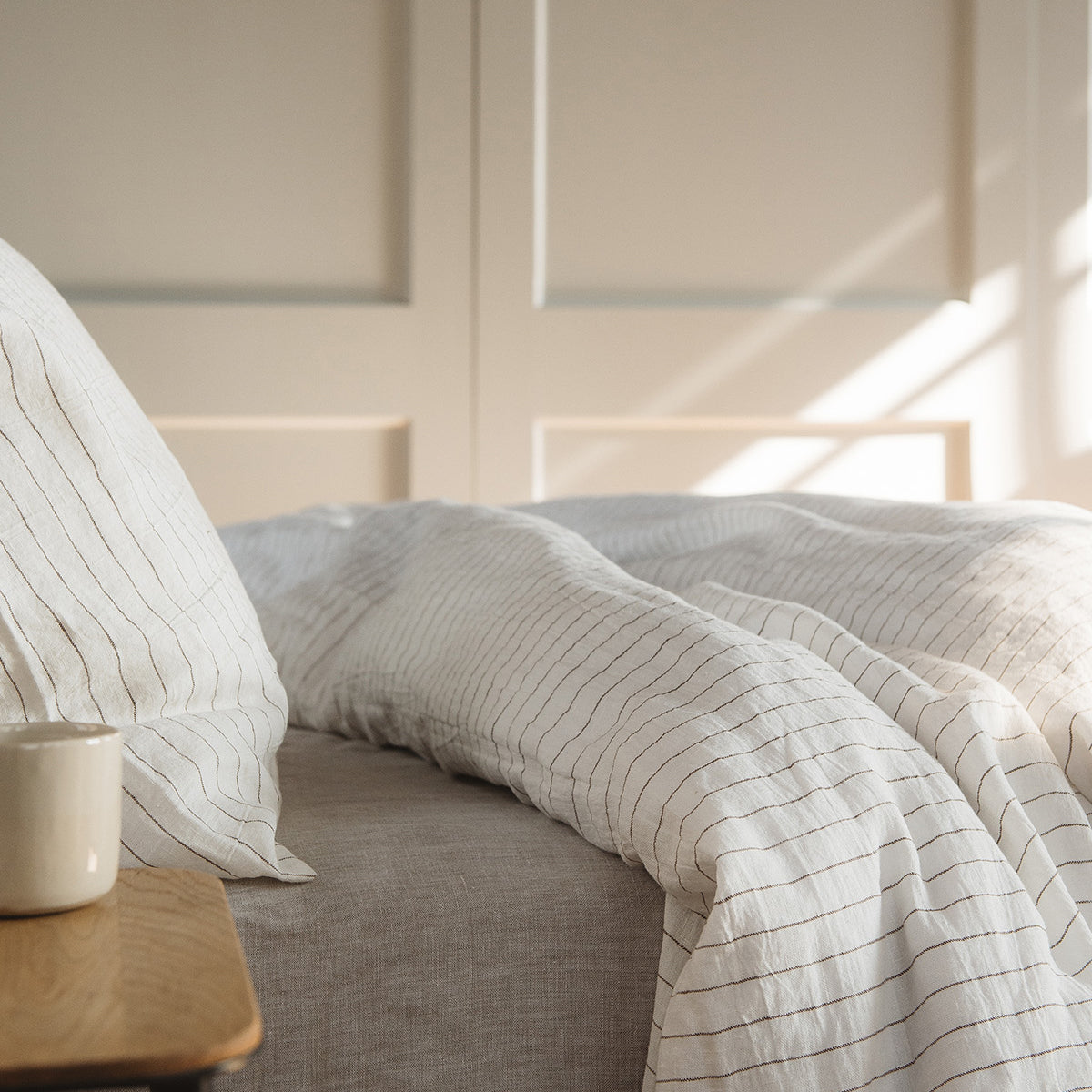 By Mölle linnen beddengoed in cocoa stripe en flax