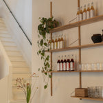 Frama shelf library By Mölle studio store. Frama Shelf Library Double Section wandrek met verstelbare planken en metalen beugels, geschikt voor wandmontage.