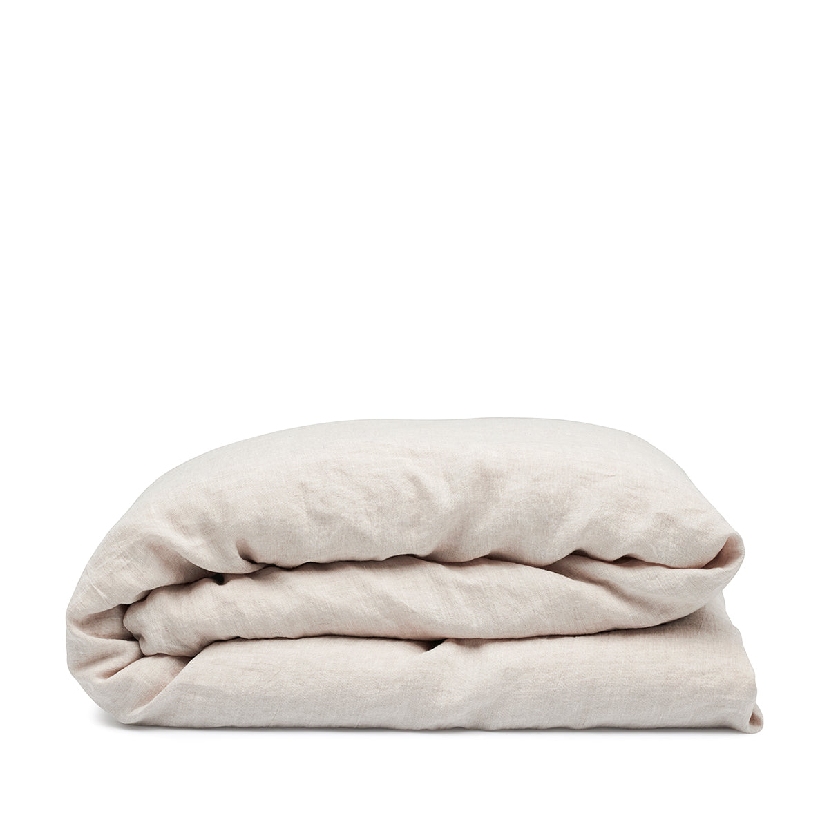 Linen duvet cover in Alabaster by By Mölle – 100% pre-washed European linen with a chambray weave of creamy beige and off-white yarns, featuring a soft, neutral shade with pale pink undertones, available in various sizes and closure options.