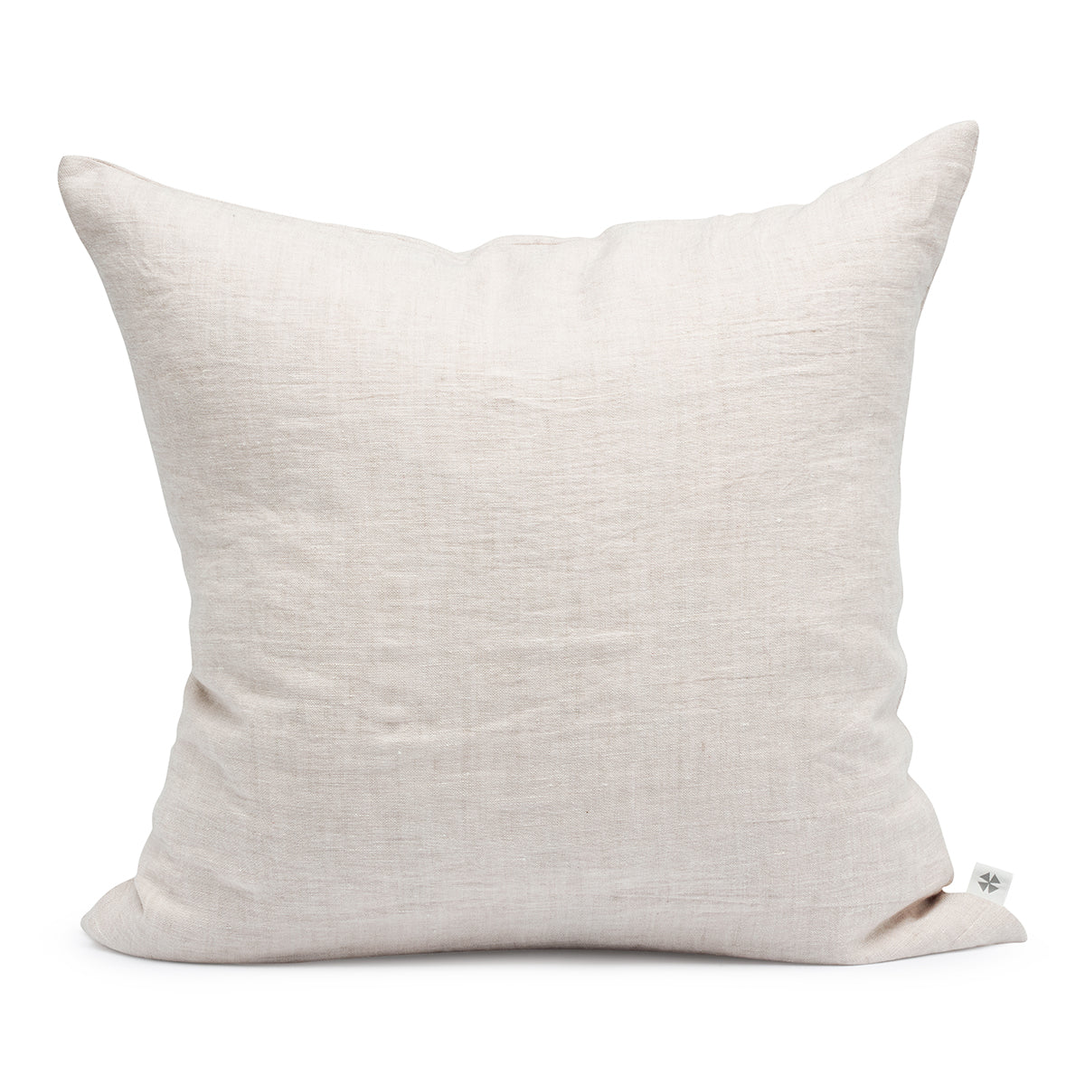 Linen Cushion Alabaster by By Mölle – 50x50 cm, made of 100% pre-washed European linen with a chambray weave of creamy beige and off-white yarns, featuring a soft, neutral shade with pale pink undertones.