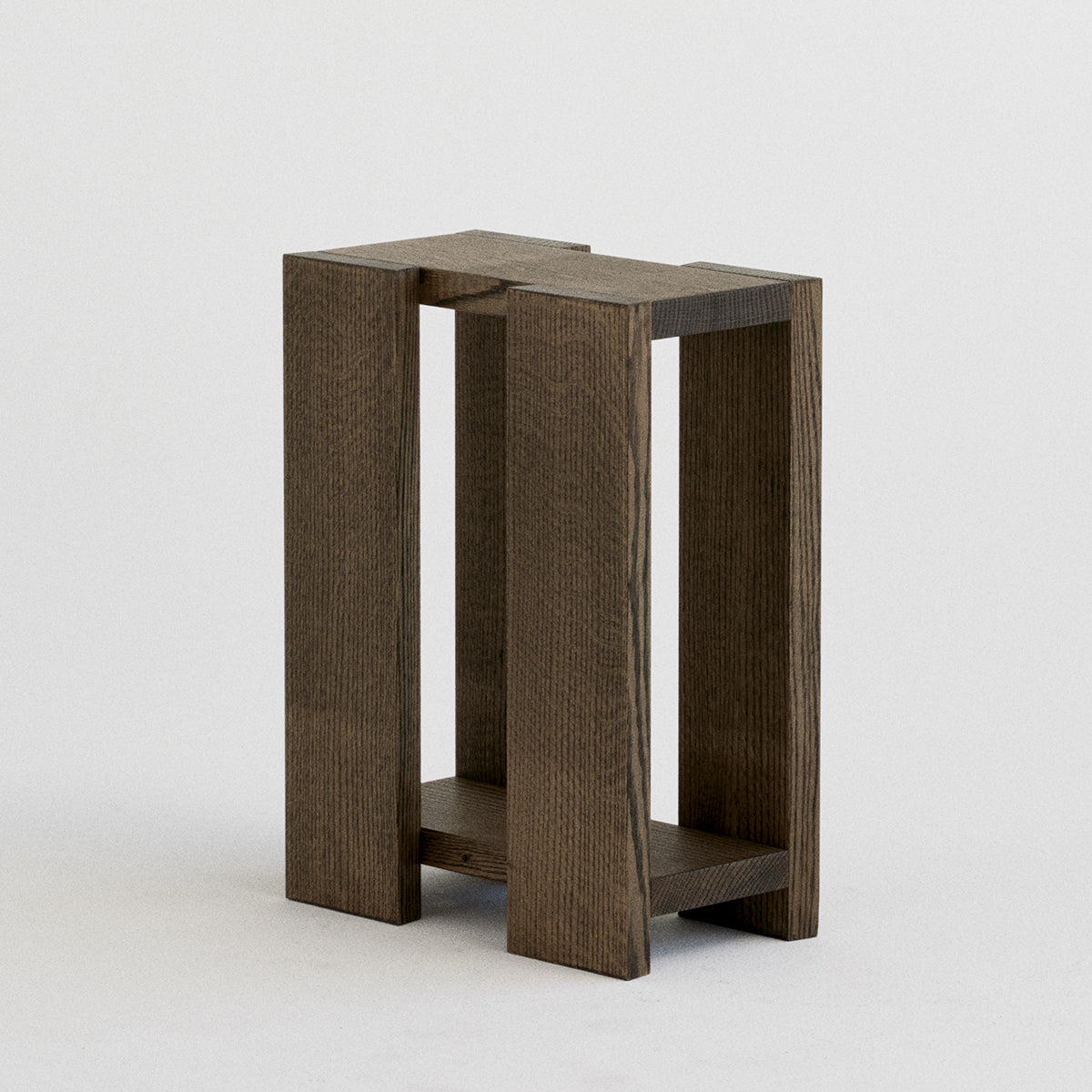 Etagére side table in solid oak with dovetail joint detail, modular and handcrafted in Denmark.