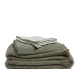 Olive green linnen bedlaken