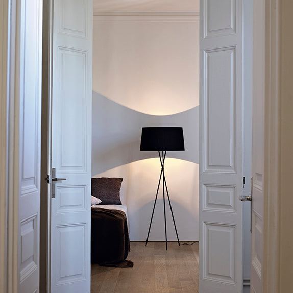 Tripode G5 Santa & Cole, collected By Mölle