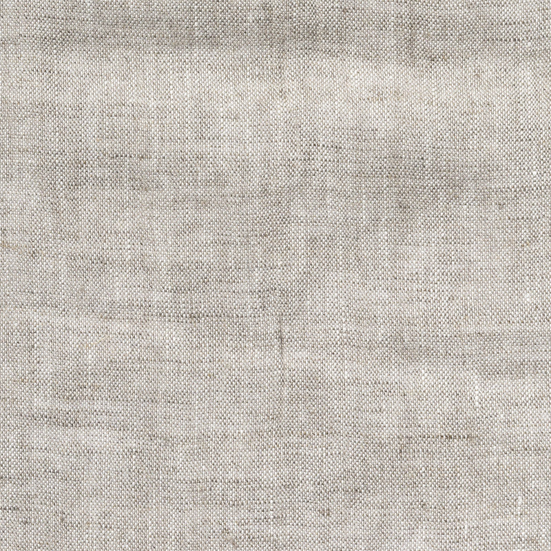 By Mölle's Flax linen, crafted from 100% pre-washed European flax linen, features a natural, earthy tone achieved through chambray weaving with flax and off-white yarns. This breathable and hypoallergenic fabric offers comfort year-round. Handmade in the Netherlands with respect for the earth.