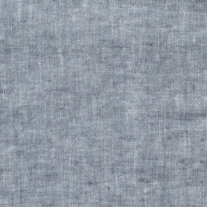 By Mölle's Cloudy Blue linen, crafted from 100% pre-washed European flax linen, features a chambray weave combining faded blue and off-white yarns. This breathable and hypoallergenic fabric offers comfort year-round. Handmade in the Netherlands with respect for the earth.