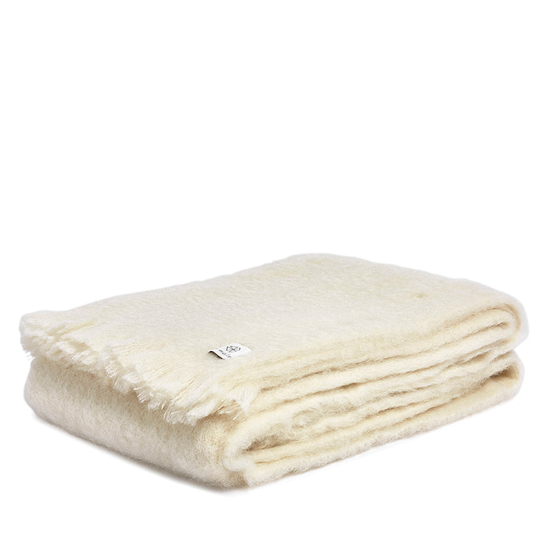 Mohair blanket chalk