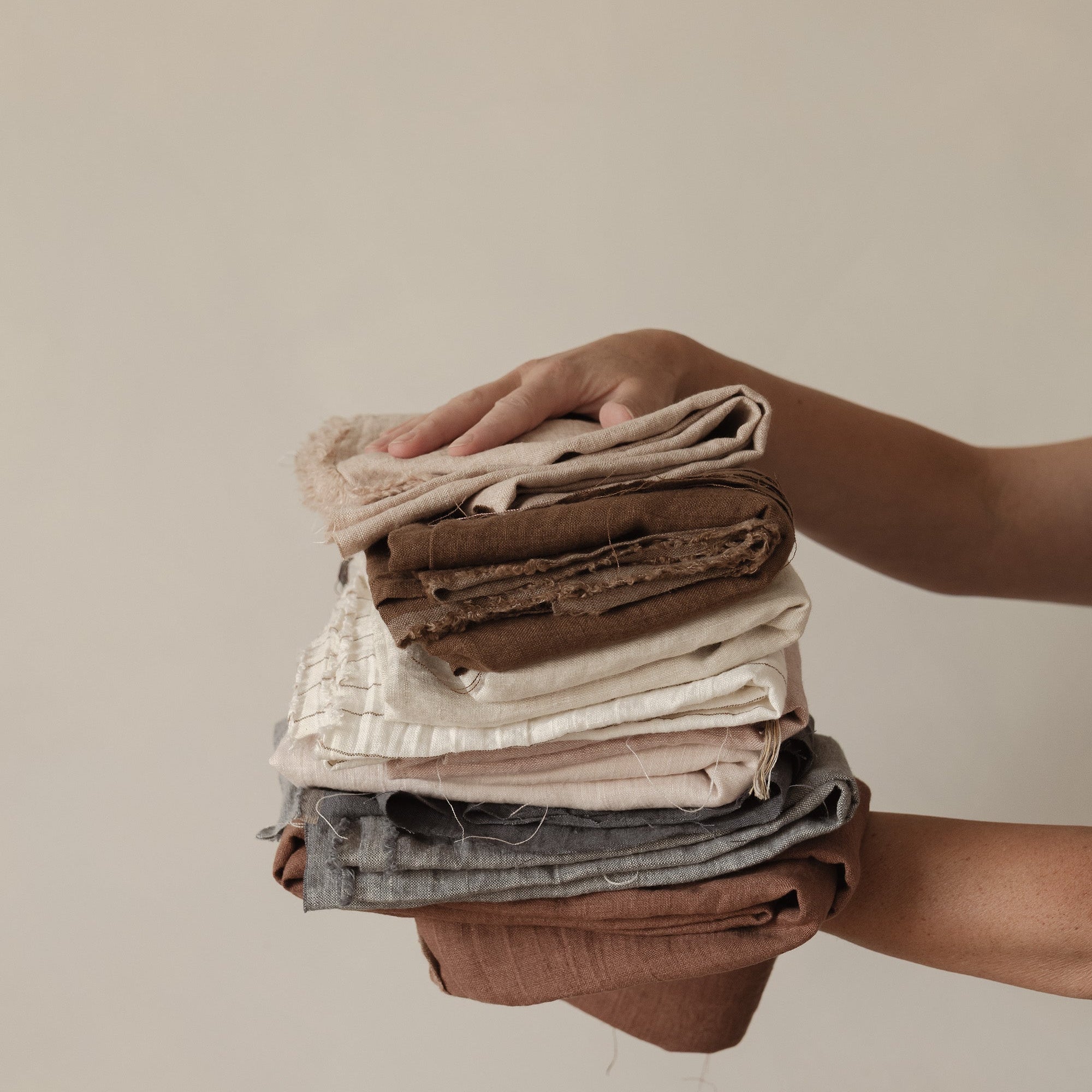 invitation: Linen Fabric Day & offcuts sale