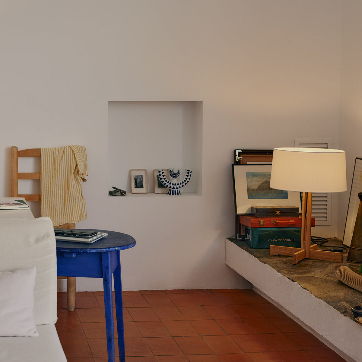 FAD table lamp by Santa & Cole