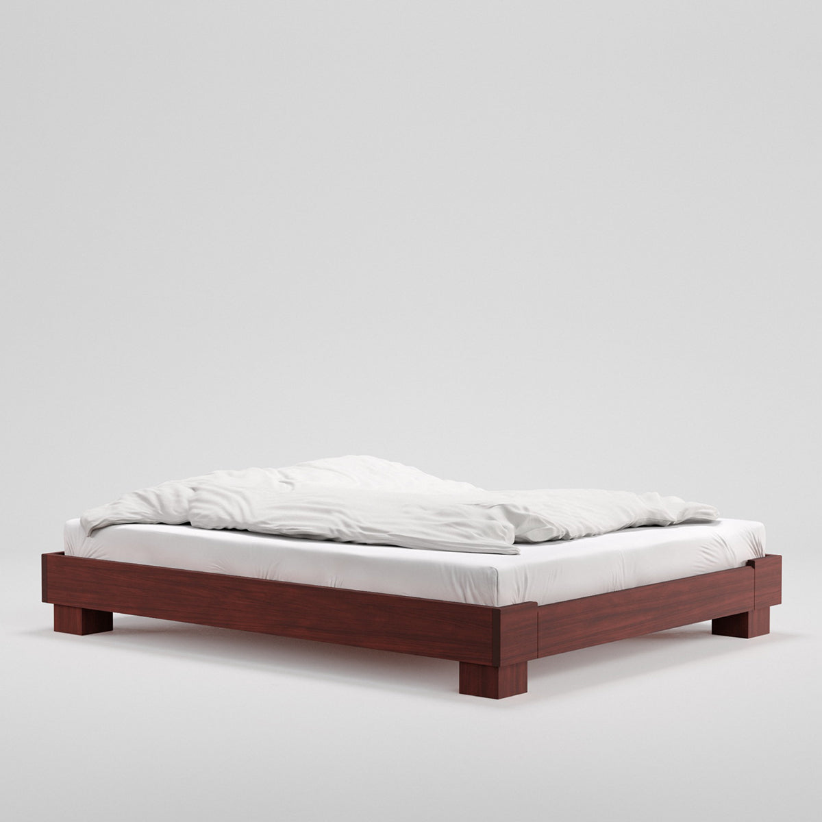 Houten bedframe Cubico van RYE, in de kleur dark amber.