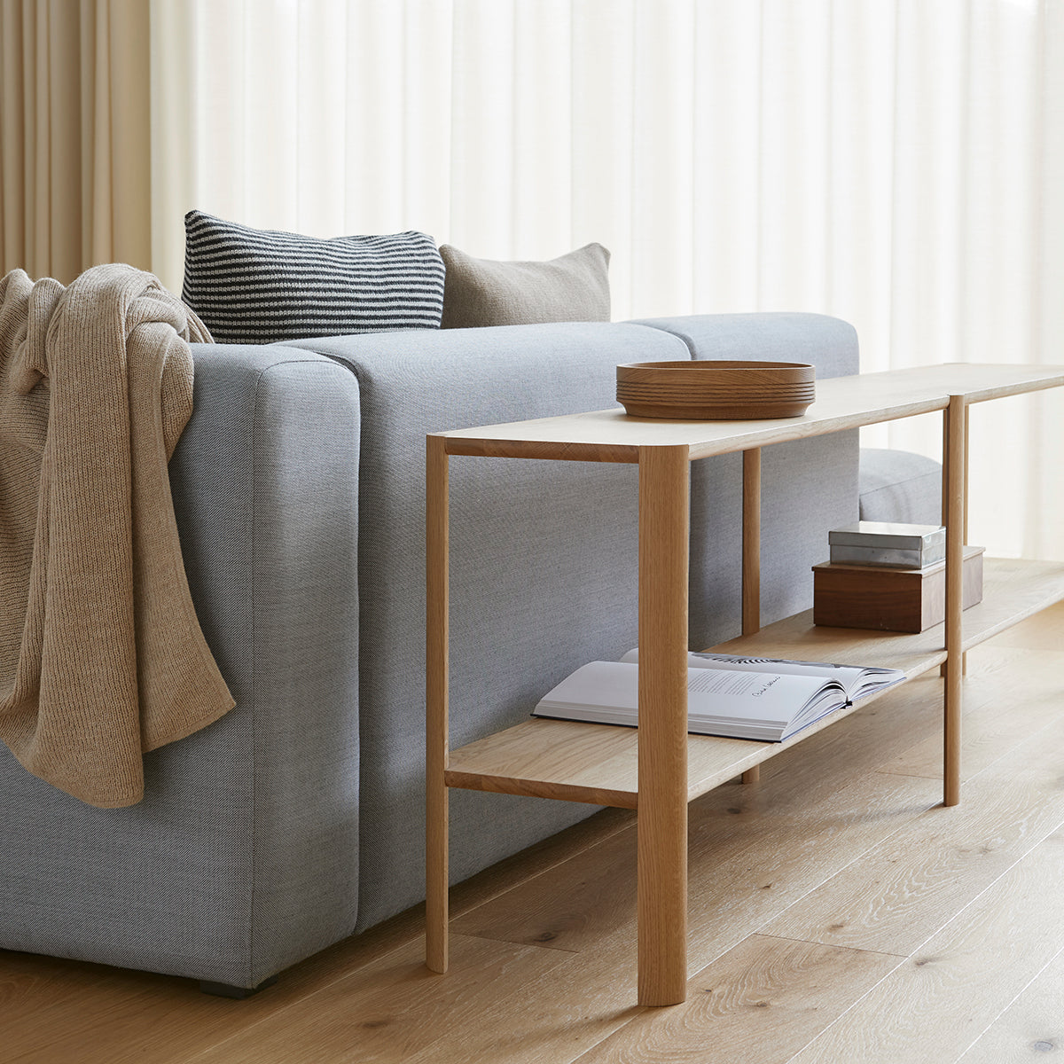 Leaf shelf in natural oak Form & Refine