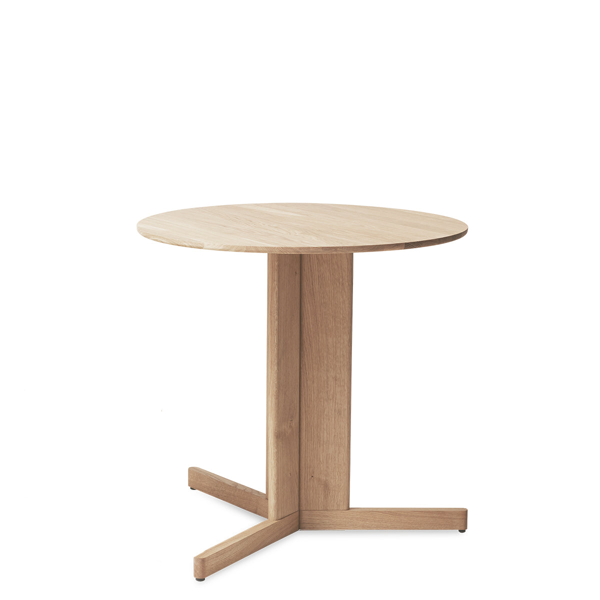 White oak trefoil table van Form & Refine