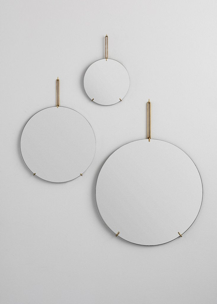 different sizes round wall mirror moebe
